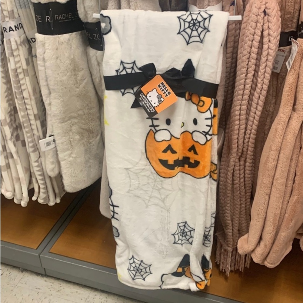 Hello Kitty Halloween Blanket